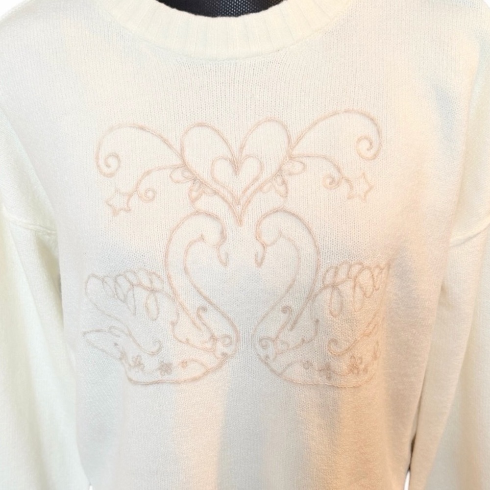 NWT Haute Hippie Sweater - Picture 3 of 11